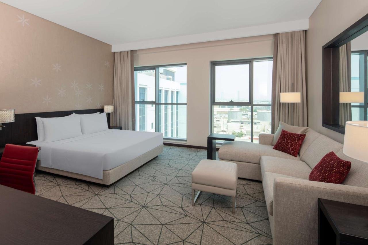 Hyatt Place Dubai Jumeirah 4*